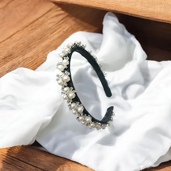 Elegant_Pearl_&_Crystal_Hair_Band.