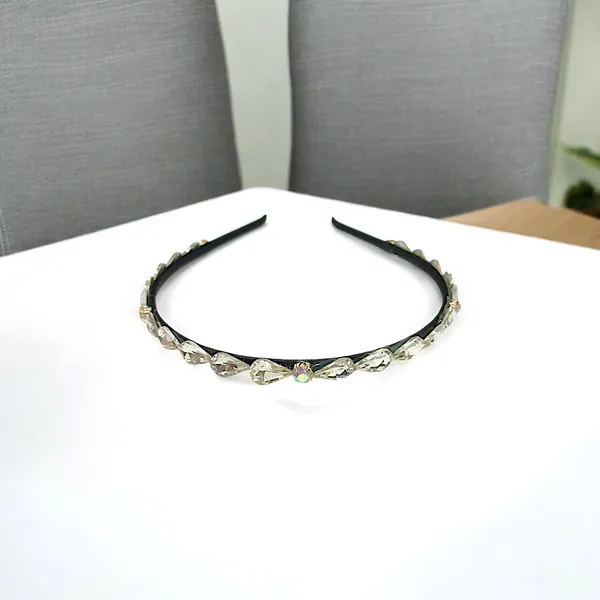 Elevate_Your_Style_with_Our_Stunning_Drop-Shaped_Crystal_Hairband_Featuring_Shimmering_Nag_Crystals_Perfect_for_Any_Occasion,_Lightweight,_Comfortable,_and_Suitable_for_All_Hair_Types_and_Ages