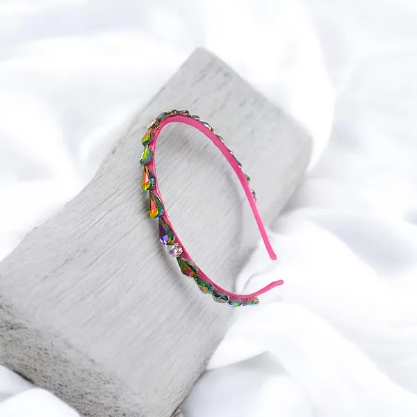 Elevate_Your_Style_with_Our_Stunning_Drop-Shaped_Crystal_Hairband_Featuring_Shimmering_Nag_Crystals_Perfect_for_Any_Occasion,_Lightweight,_Comfortable,_and_Suitable_for_All_Hair_Types_and_Ages