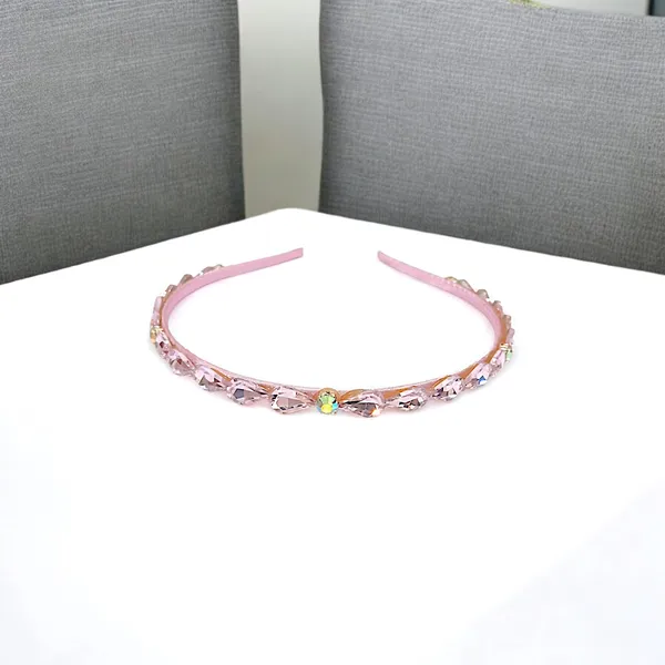 Elevate_Your_Style_with_Our_Stunning_Drop-Shaped_Crystal_Hairband_Featuring_Shimmering_Nag_Crystals_Perfect_for_Any_Occasion,_Lightweight,_Comfortable,_and_Suitable_for_All_Hair_Types_and_Ages