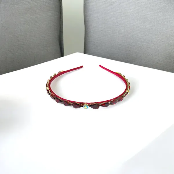 Elevate_Your_Style_with_Our_Stunning_Drop-Shaped_Crystal_Hairband_Featuring_Shimmering_Nag_Crystals_Perfect_for_Any_Occasion,_Lightweight,_Comfortable,_and_Suitable_for_All_Hair_Types_and_Ages