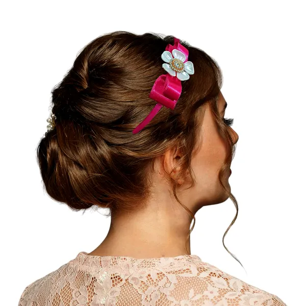 Elevate_your_style_with_our_elegant_hairband,_featuring_a_chic_bow,_stunning_pearl_flower,_and_sparkling_nag_crystals._Lightweight_and_comfortable,_it's_perfect_for_any_occasion_and_suitable_for_all_ages.