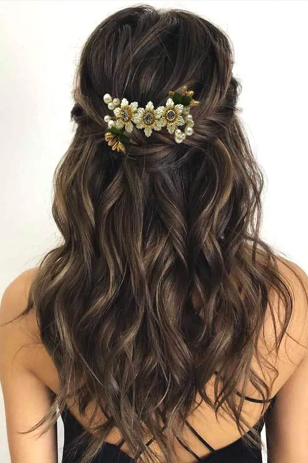 White_&_Green_Flower_Comb_Slide_Hair_Pin