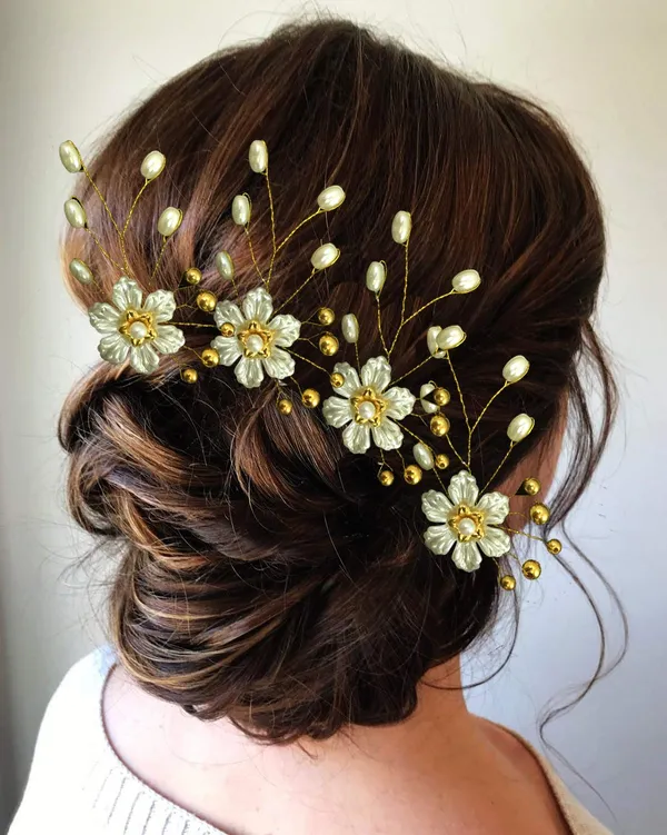 Pack_of_8_White_&_Golden_Stylish_Hair_Vein_Accessories_For_Women