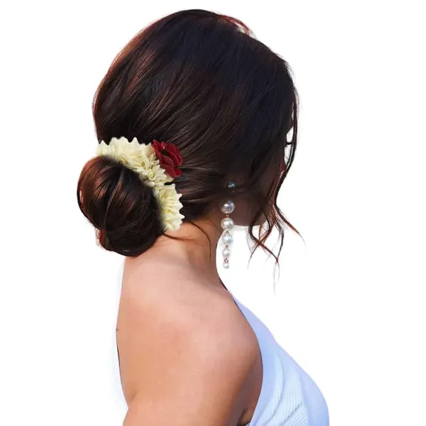 Maroon_Mogra_Gajra_With_Rose_Artificial_Flowers_Scrunchies_Rubber_Band