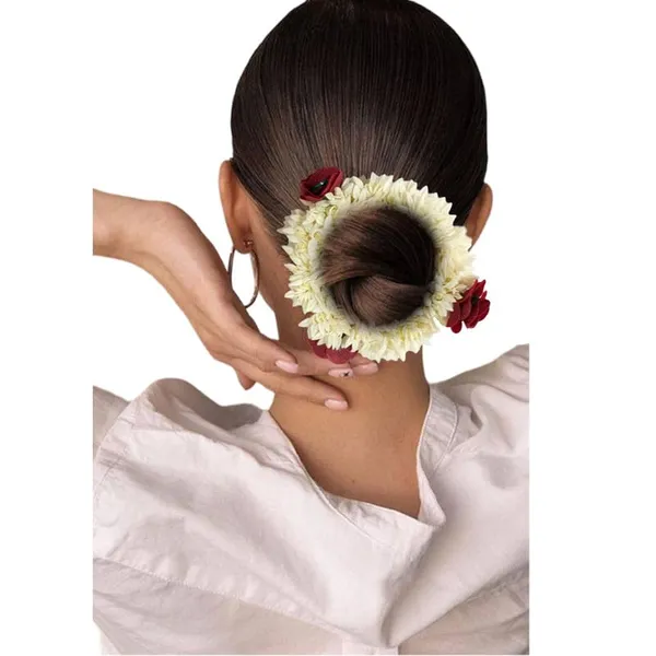 Maroon_Mogra_Gajra_With_Rose_Artificial_Flowers_Scrunchies_Rubber_Band