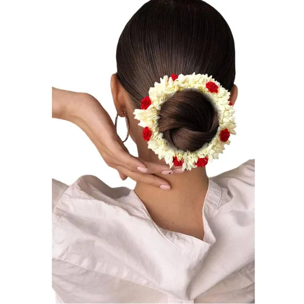Red_Mogra_Gajra_With_Rose_Artificial_Flowers_Scrunchies_Rubber_Band
