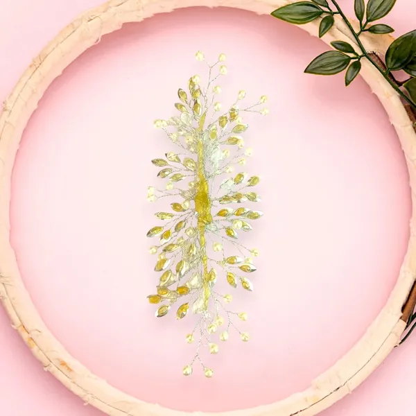 Silver_Artificial_Floral_Bridal_Brooch_&_Hair_Vein_(16_X_14_X_10_Cm)