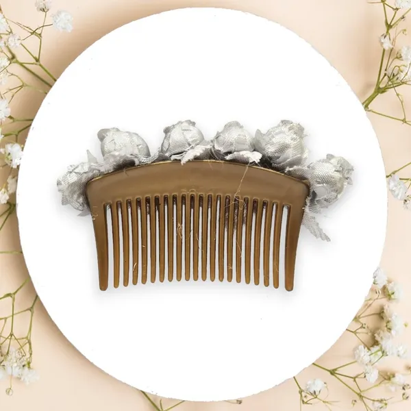 Silver_Artificial_Floral_Bridal_Brooch_&_Hair_Pin_Comb_(16_X_14_X_10_Cm)
