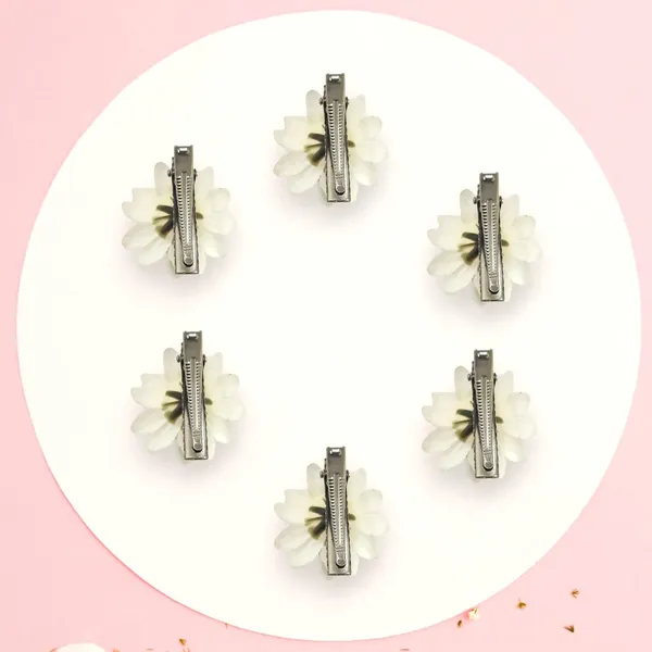 White_Artificial_Floral_Bridal_Brooch_&_Hair_Pin_(6_Flower_Clip)