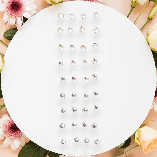 Silver_Elegant_Round_Hair_Stickers_For_Womens_&_Girls_(36_Pieces)_(16_X_14_X_10_Cm)
