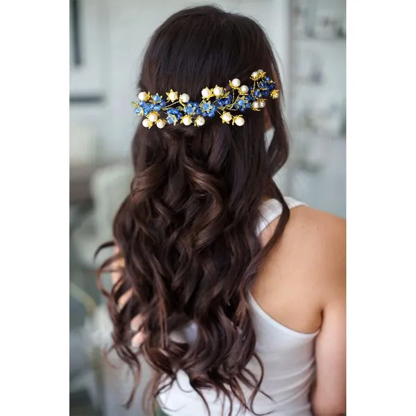 Blue_Artificial_Stone_Made_Flowers_With_Pearls_Designed_Hair_Pins