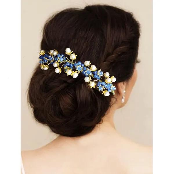 Blue_Artificial_Stone_Made_Flowers_With_Pearls_Designed_Hair_Pins