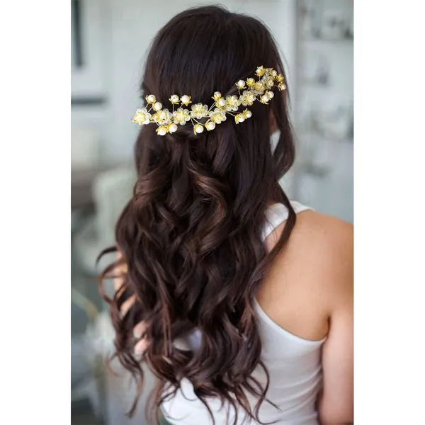 White_Artificial_Stone_Made_Flowers_With_Pearls_Designed_Hair_Pins