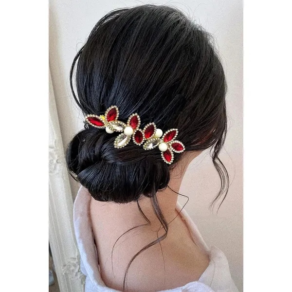 Red_Artificial_Barrette_Hair_Pin_For_Women_&_Girls