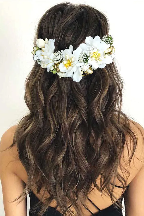 White_Artificial_Flowery_Hair_Accessories_For_Women_(14_X_8_X_4_Cm)