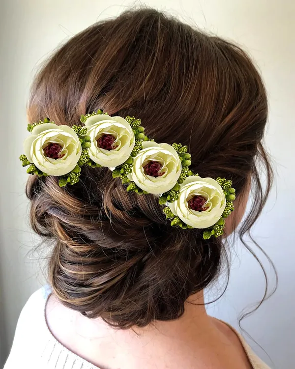 Cream_Attractive_Royal_Look_Artificial_Rose_Flower_Bridal_Wedding_Hair_Accessories_For_Women_&_Girls_(14_X_8_X_1_Cm)