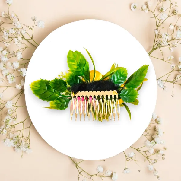 Red_&_Cream_Artificial_Metal_Floral_Adorned_With_Intricate_Flowers_And_Leaves_Design_Hairpin_Accessories_For_Women_&_Girls_(14_X_8_X_1_Cm)