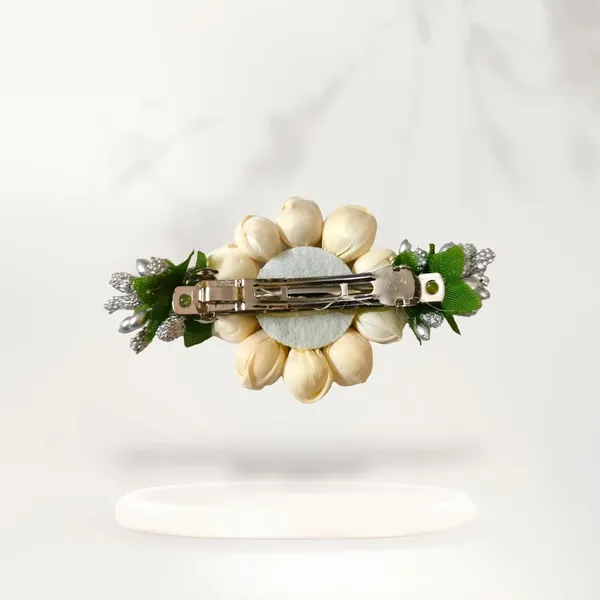 Silver_Artificial_Metal_Floral_Mogra_Petal_Centerpiece_With_Pollens_Design_Hairpin_Claw_Clip_Hair_Accessories_For_Women_&_Girls_(14_X_8_X_1_Cm)