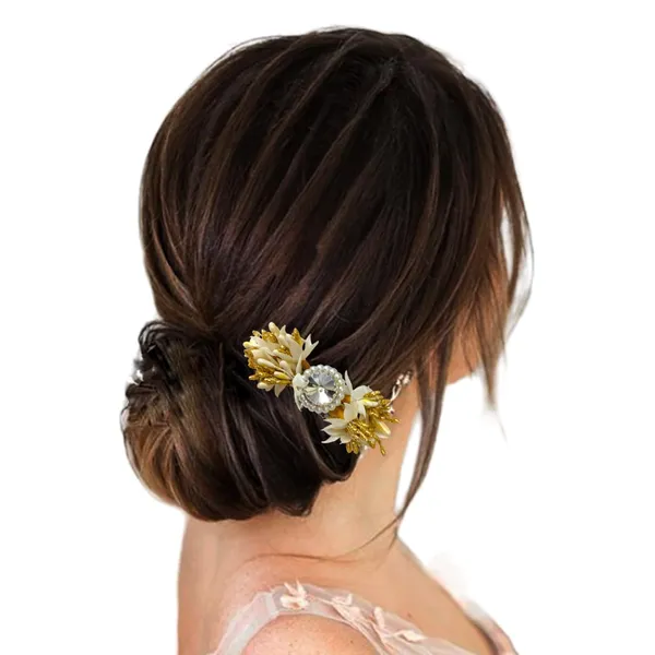 Gold_&_White_Crystal_Stone_Centerpiece_With_Claw_Clip_For_Women_&_Girls_(14_X_8_X_1_Cm)