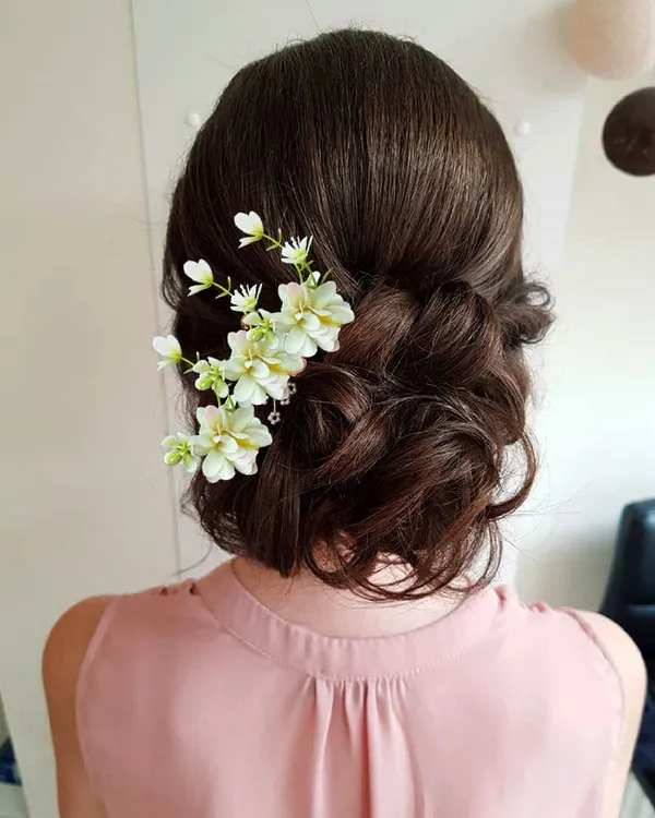 White_Artificial_Floral_Design_Bridal_Hair_Accessories_For_Women_&_Girls