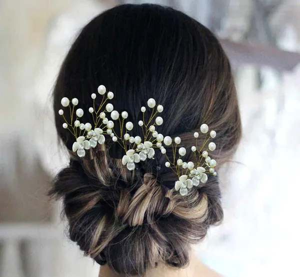 Pearl_Small_Flower_With_Pearls_Hair_Pin_For_Women_&_Girls