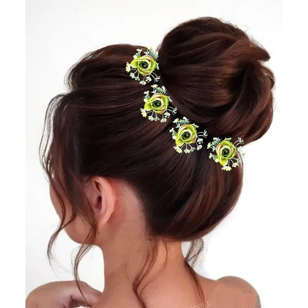 Green_Artificial_Metal_Floral_Design_Hairpin_With_Leaf_For_Women_&_Girls_(Set_Of_4)_(14_X_8_X_1_Cm)