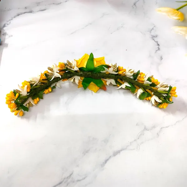 Yellow_Rose_Flower_With_Leaf_Pollens_&_Pearl_Design_Hair_Vein_For_Women_&_Girls_(14_X_8_X_1_Cm)
