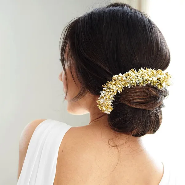 Gold_&_White_Artificial_Metal_Floral_Design_Hairpin_With_Leaf_&_Pearl_For_Women_&_Girls_(14_X_8_X_1_Cm)