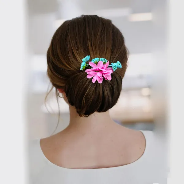 Baby_Pink_Flower_And_Leaf_Comb_Slide_Hair_Pin_For_Girls_And_Women_(14_X_8_X_1_Cm)
