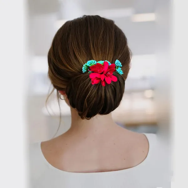 Red_Flower_And_Leaf_Comb_Slide_Hair_Pin_For_Girls_And_Women_(14_X_8_X_1_Cm)