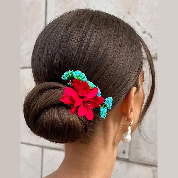 Red_Flower_And_Leaf_Comb_Slide_Hair_Pin_For_Girls_And_Women_(14_X_8_X_1_Cm)