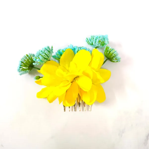Yellow_Flower_And_Leaf_Comb_Slide_Hair_Pin_For_Girls_And_Women_(14_X_8_X_1_Cm)