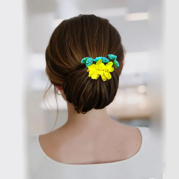 Yellow_Flower_And_Leaf_Comb_Slide_Hair_Pin_For_Girls_And_Women_(14_X_8_X_1_Cm)