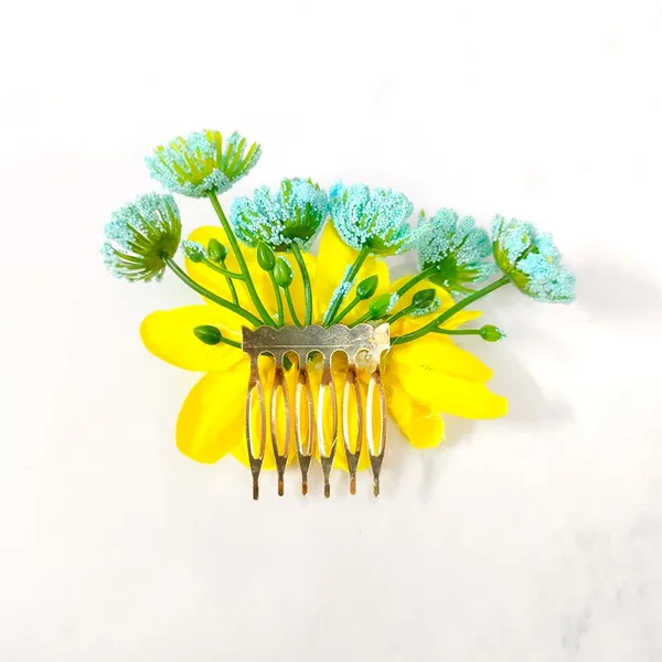 Yellow_Flower_And_Leaf_Comb_Slide_Hair_Pin_For_Girls_And_Women_(14_X_8_X_1_Cm)