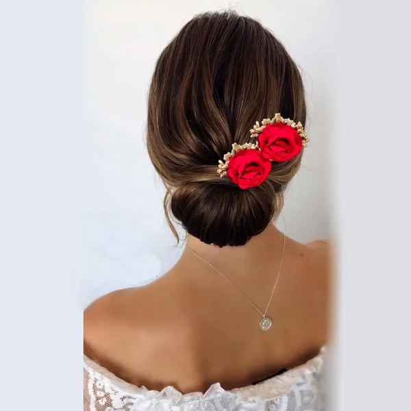 Red_Artificial_Metal_Beautiful_Rose_Flower_And_Golden_Buds_Design_Hairpin_Accessories_For_Women_&_Girls_(Set_Of_2)_(14_X_8_X_1_Cm)