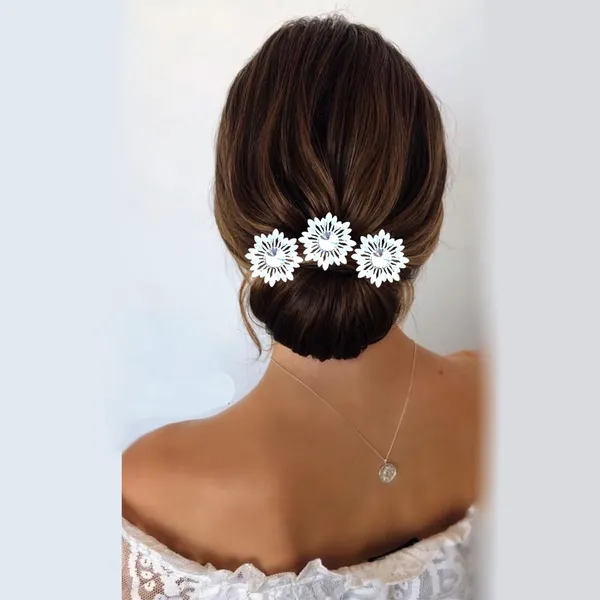 Gold_Artificial_Pearl_Flowers_With_Big_Crystal_Stone_Design_Hairpin_For_Women_&_Girls_(Set_Of_6)_(14_X_8_X_1_Cm)