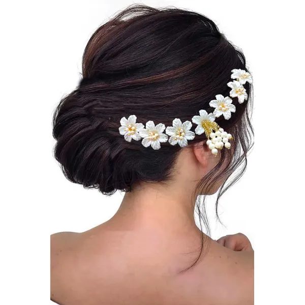 Gold_Artificial_Stunning_Floral_Design_With_Seven_Beautiful_Flowers_Adorned_With_Lustrous_Pearls_Hairpin_For_Women_&_Girls_(14_X_8_X_1_Cm)