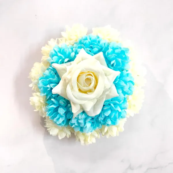 Sky_Blue_Fabric_Rose_Floral_Design_Gajra_Accessories_For_Women_&_Girls_(14_X_8_X_1_Cm)