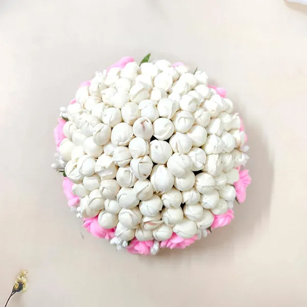 Baby_Pink_Artificial_Exquisite_Mogra_Flower_Judabun_With_Small_Adorned_Flowers_Design_Hairpin_Accessories_For_Women_&_Girls_(14_X_8_X_1_Cm)