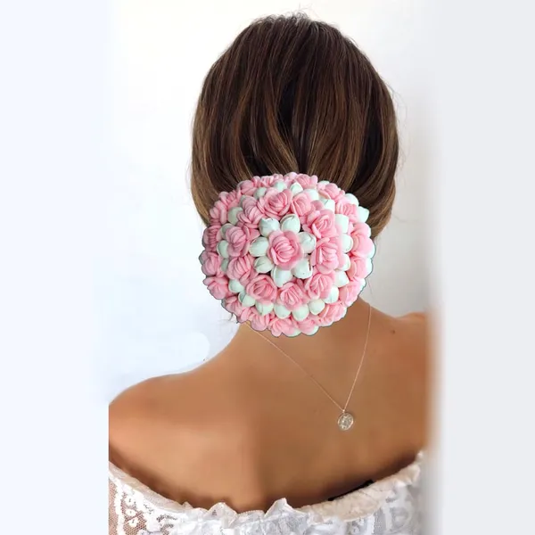 Peach_Artificial_Mogra_With_Small_Rose_Flower_Gajra_For_Women_&_Girls_(14_X_8_X_1_Cm)