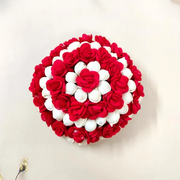 Red_Artificial_Mogra_With_Small_Rose_Flower_Gajra_For_Women_&_Girls_(14_X_8_X_1_Cm)