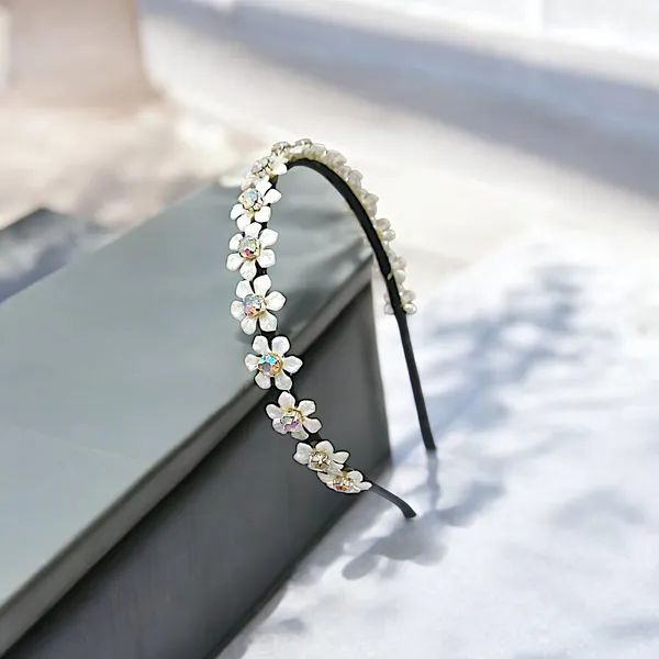 Pearl_Blossom_Elegance_Hair_Band.