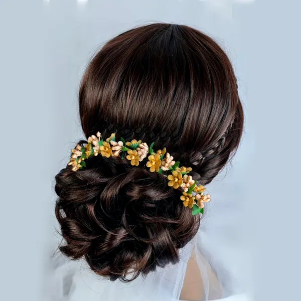 Golden_Small_Flower_And_Beads_Design_Hairpin_For_Women_And_Girl_(14_X_8_X_1_Cm)