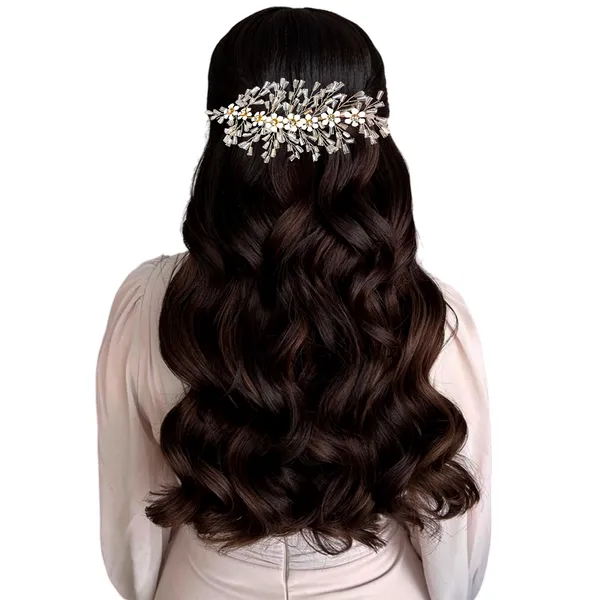 Whimsical_Pearl_and_Crystal_Headpiece.