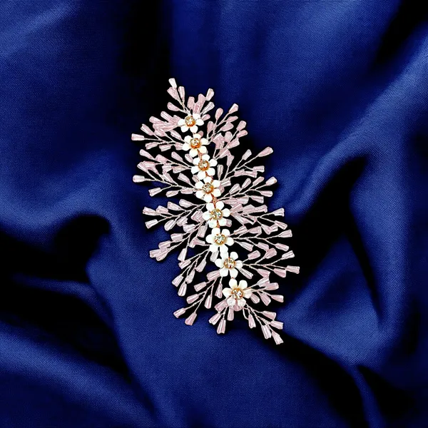 Whimsical_Pearl_and_Crystal_Headpiece.