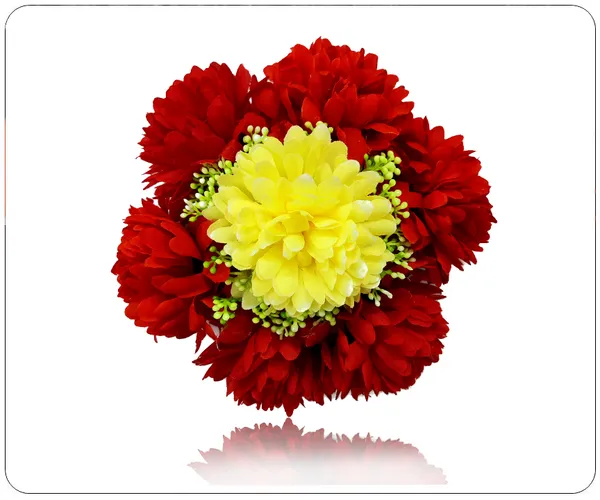 Red_Artificial_Dahlia_Flower_Gajra_Hairpin_|_Bridal_Hair_Bun_Cover_Accessories_For_Women_(14_X_8_X_1_Cm)