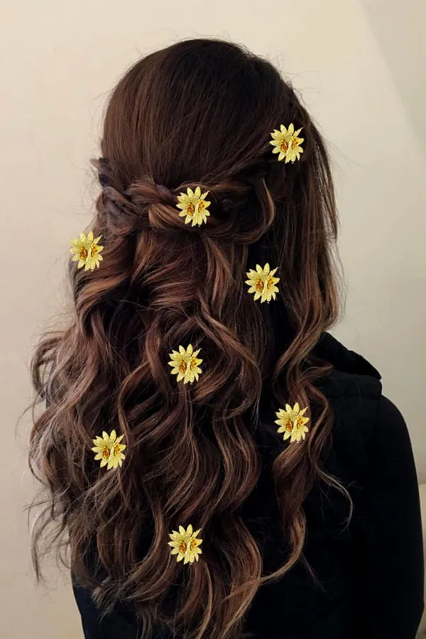 Golden_Trendy_Stone_Flower_Shaped_Hair_Accessories_(14_X_8_X_1_Cm)