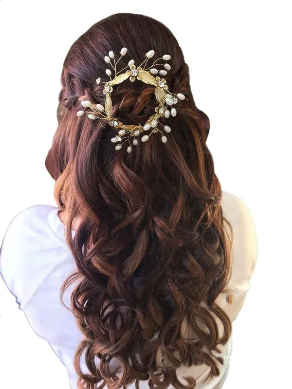 Gold_&_White_Metal_Flower_With_Leaves,_Stones_And_Peals_Bridal_Hair_Claw_Pin_For_Women_&_Girls