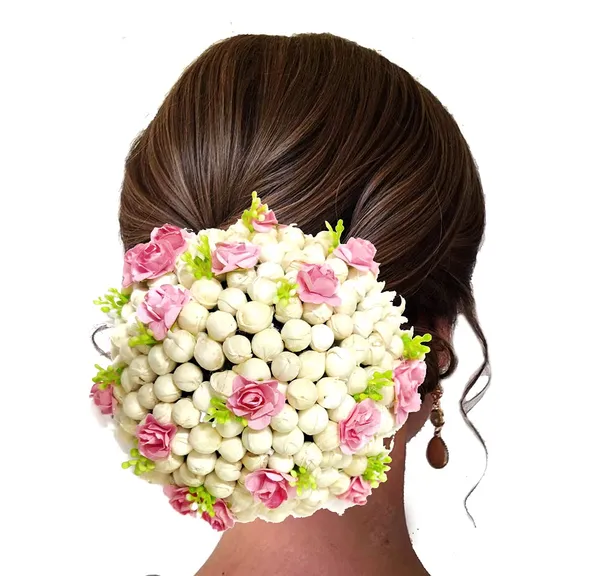 Peach_Artificial_Mogra_Pollen_With_Rose_Flower_Gajra_For_Women_&_Girls_(14_X_8_X_1_Cm)